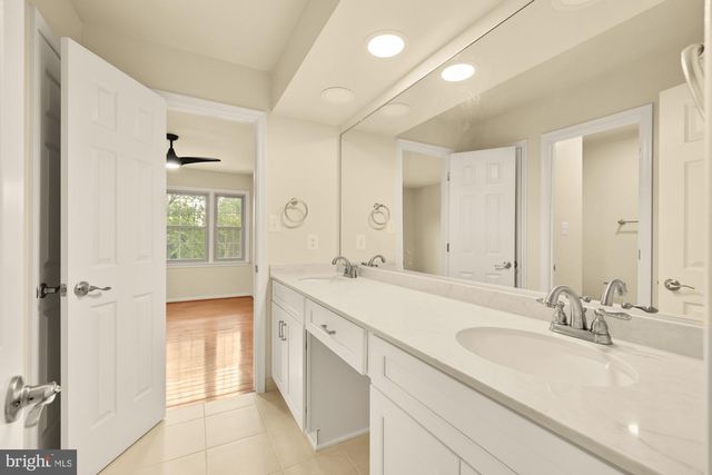 8408 COPPERLEAF CT, Fairfax Station, VA 22039