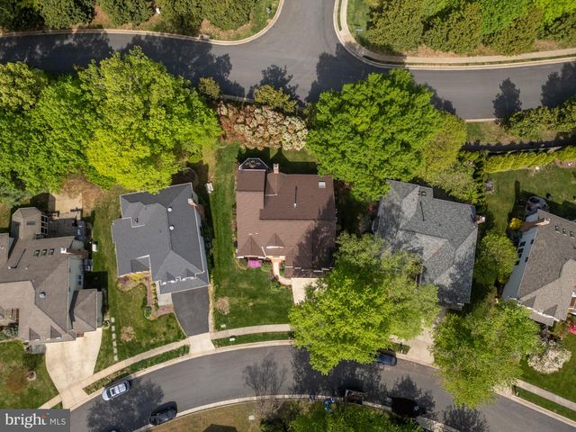 8408 COPPERLEAF CT, Fairfax Station, VA 22039