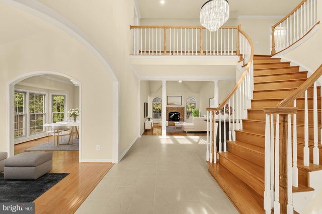8408 COPPERLEAF CT, Fairfax Station, VA 22039