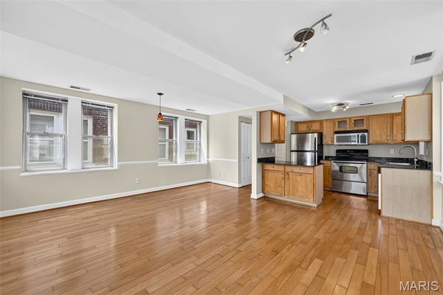 5360 Pershing Avenue 6C, St Louis, MO 63112