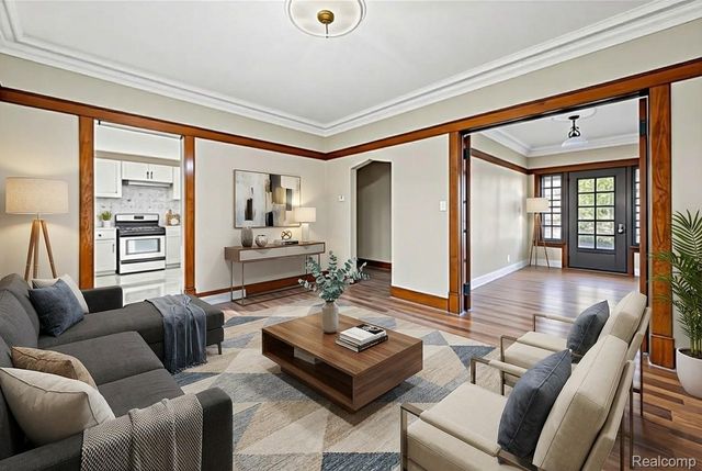 21855 Schoenherr Road, Warren, MI 48089