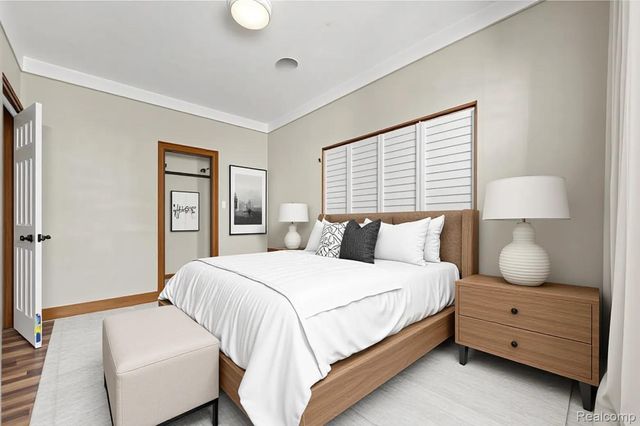 21855 Schoenherr Road, Warren, MI 48089