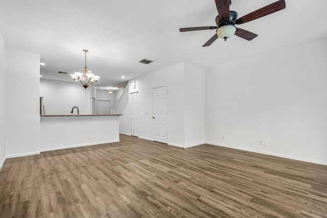 9049 Tremezzo Lane, Boynton Beach, FL 33472