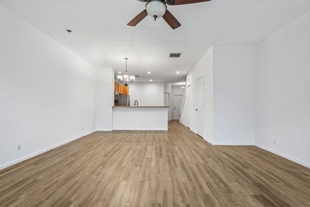 9049 Tremezzo Lane, Boynton Beach, FL 33472