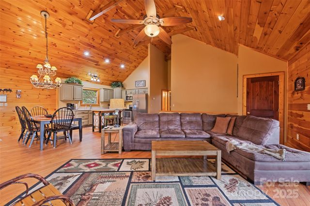 235 Soaring Eagle Road, Bryson City, NC 28713