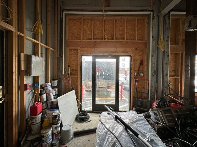 426 Boston St 1, Lynn, MA 01905