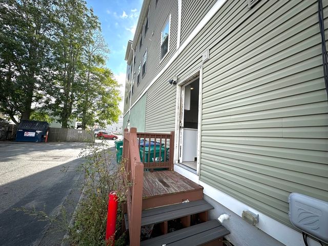426 Boston St 1, Lynn, MA 01905