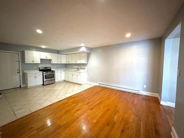 426 Boston St 1, Lynn, MA 01905