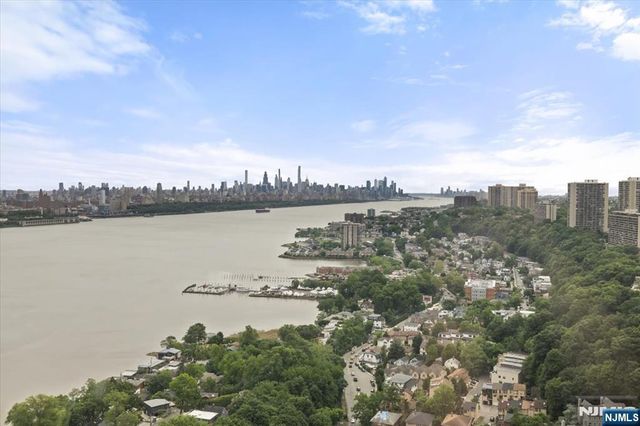 100 Old Palisade Road 3408, Fort Lee, NJ 07024
