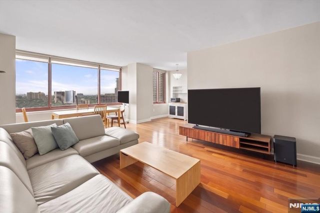 100 Old Palisade Road 3408, Fort Lee, NJ 07024