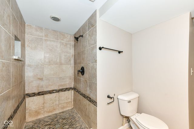 6211 E 55th Place, Indianapolis, IN 46226