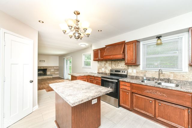 6211 E 55th Place, Indianapolis, IN 46226