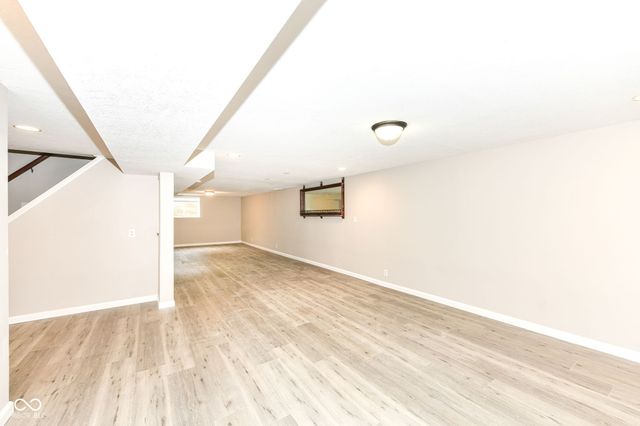 6211 E 55th Place, Indianapolis, IN 46226