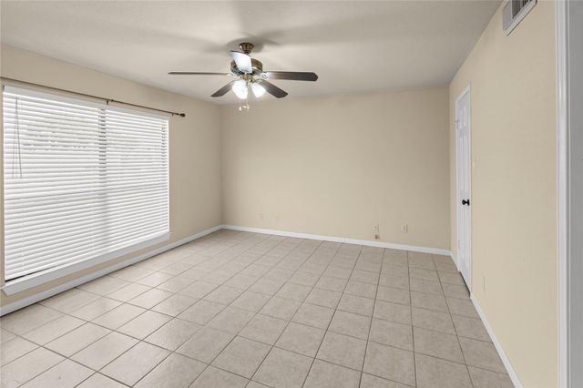 3663 Nasa Parkway 403, Seabrook, TX 77586
