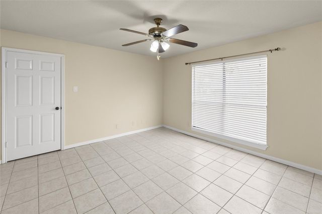 3663 Nasa Parkway 403, Seabrook, TX 77586