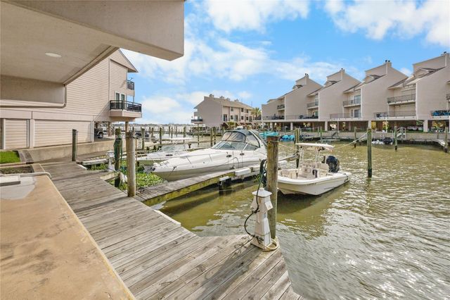 3663 Nasa Parkway 403, Seabrook, TX 77586