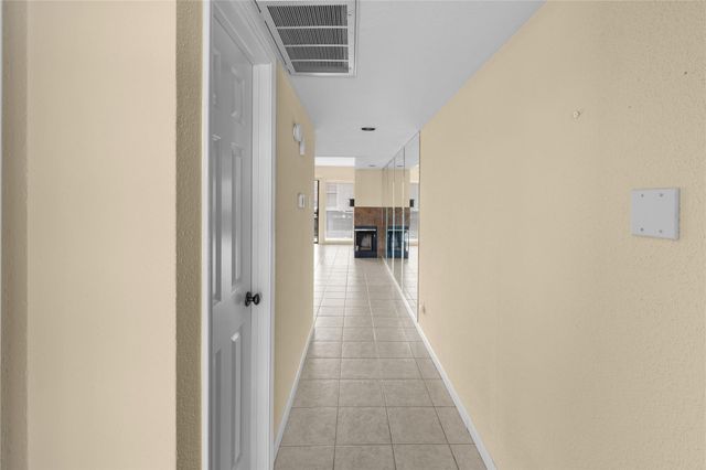 3663 Nasa Parkway 403, Seabrook, TX 77586