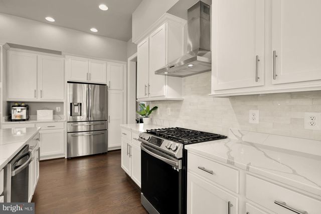 8734 LUKENS LN, Alexandria, VA 22309