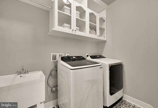 8734 LUKENS LN, Alexandria, VA 22309