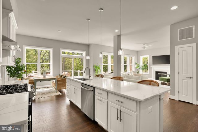 8734 LUKENS LN, Alexandria, VA 22309