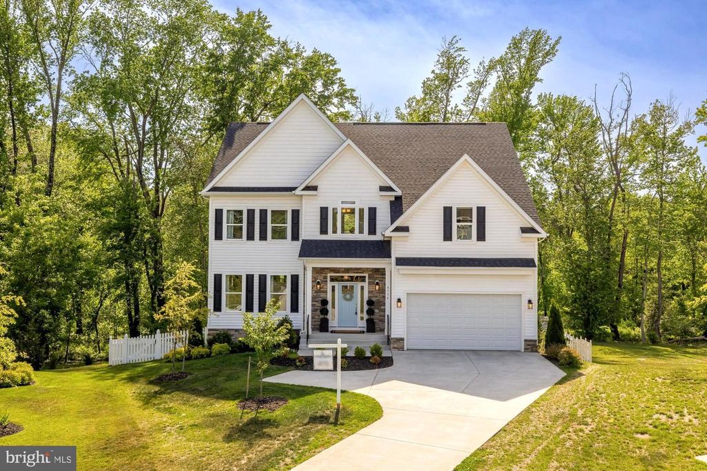 8734 LUKENS LN, Alexandria, VA 22309