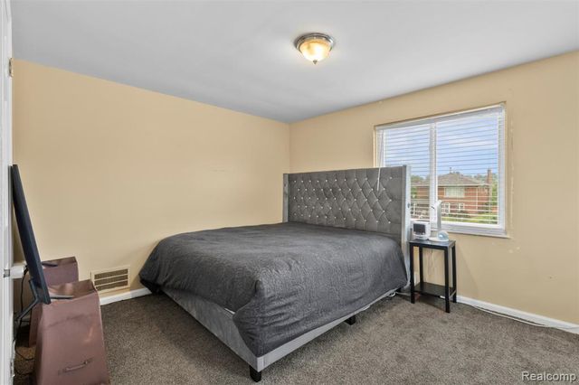 18514 Schaefer Highway, Detroit, MI 48235