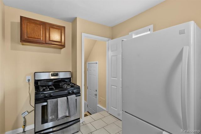 18514 Schaefer Highway, Detroit, MI 48235