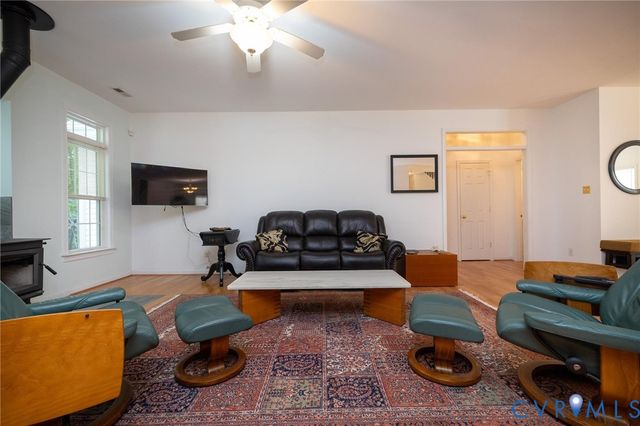 8503 Steeplebush Pl, Mechanicsville, VA 23116