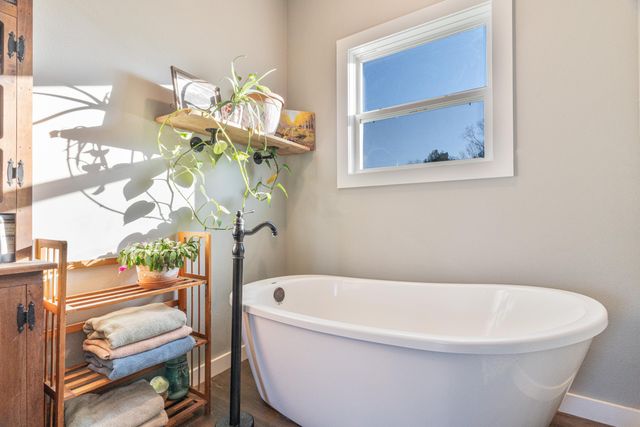 1875 Lake Ranch Road, Kissee Mills, MO 65680