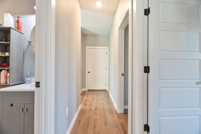 1875 Lake Ranch Road, Kissee Mills, MO 65680