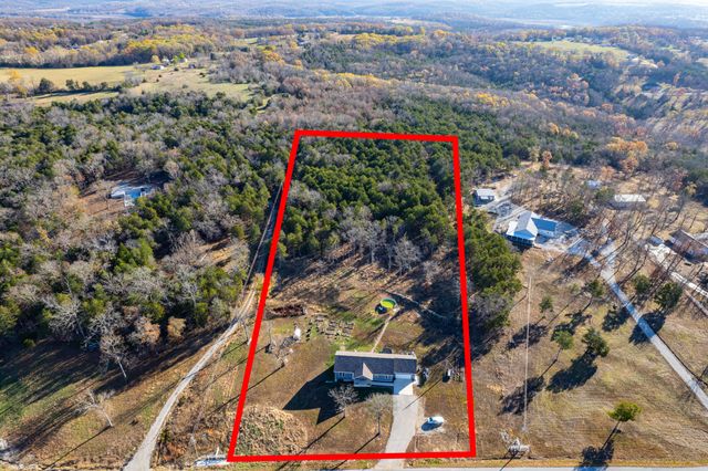 1875 Lake Ranch Road, Kissee Mills, MO 65680