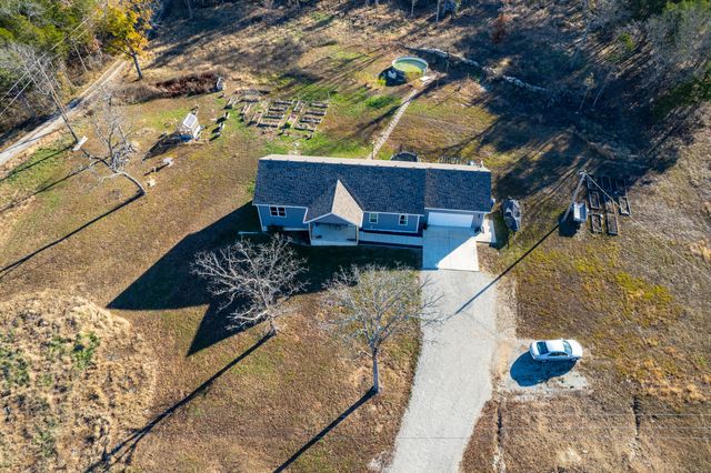 1875 Lake Ranch Road, Kissee Mills, MO 65680