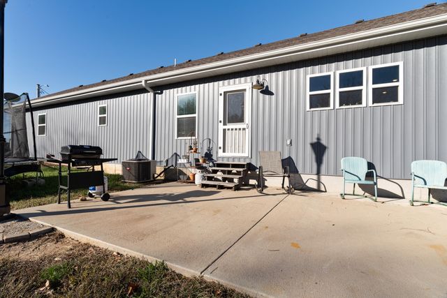 1875 Lake Ranch Road, Kissee Mills, MO 65680