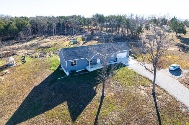 1875 Lake Ranch Road, Kissee Mills, MO 65680