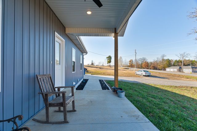 1875 Lake Ranch Road, Kissee Mills, MO 65680