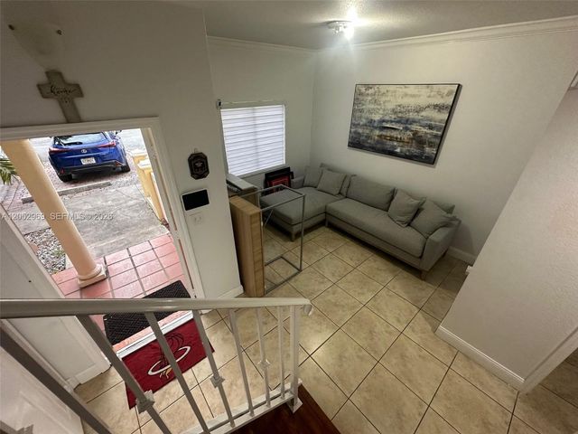 7423 NW 182nd St 7423, Hialeah, FL 33015