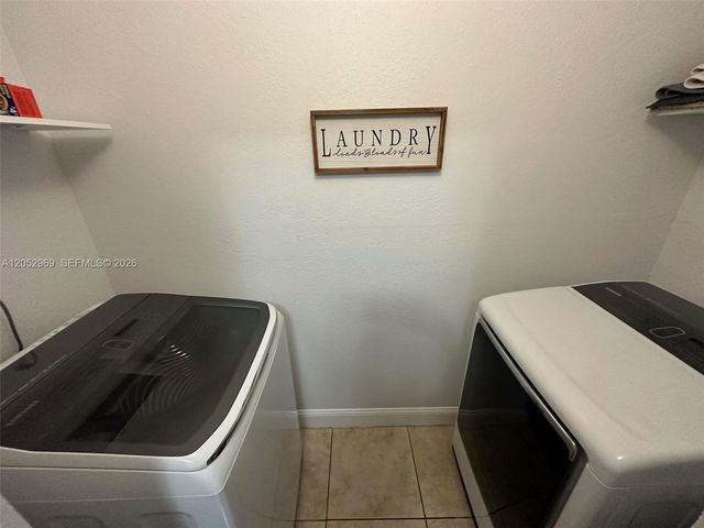 7423 NW 182nd St 7423, Hialeah, FL 33015