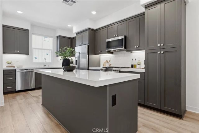 30 Wisteria, Rancho Mission Viejo, CA 92694