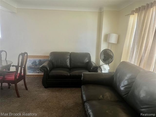 15518 Meyers Road, Detroit, MI 48227