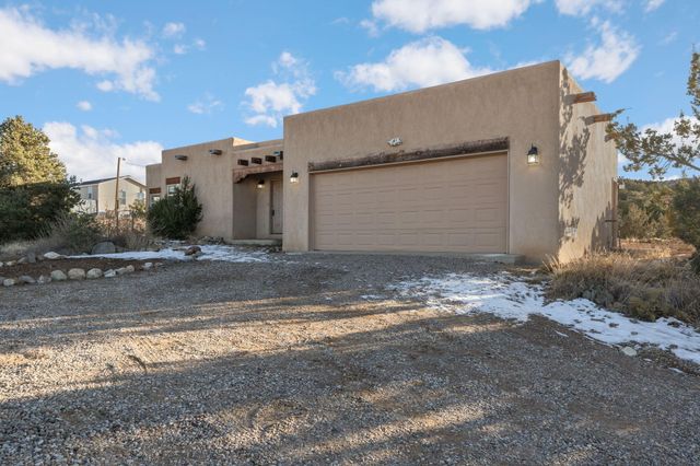58 Loma Chata Road, Placitas, NM 87043