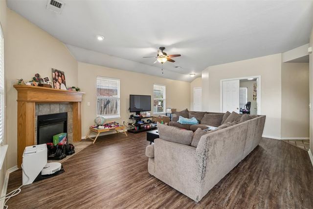 17409 Gold Drive, Edmond, OK 73012