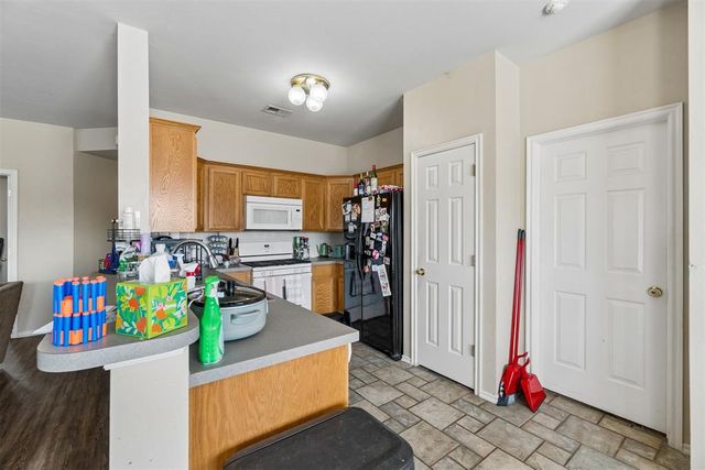 17409 Gold Drive, Edmond, OK 73012