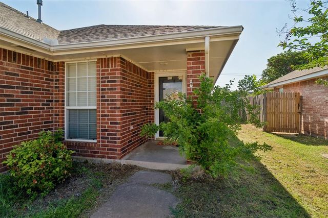 17409 Gold Drive, Edmond, OK 73012