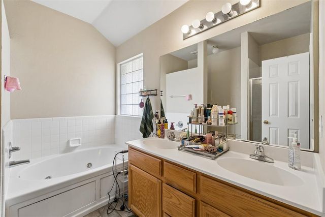 17409 Gold Drive, Edmond, OK 73012