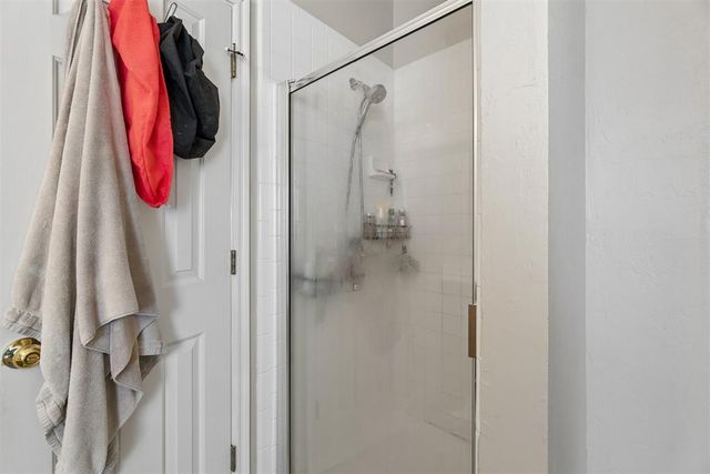 17409 Gold Drive, Edmond, OK 73012