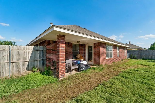 17409 Gold Drive, Edmond, OK 73012