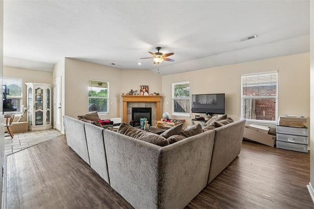 17409 Gold Drive, Edmond, OK 73012