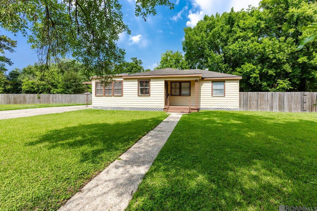 5539 Longfellow Dr, Baton Rouge, LA 70805