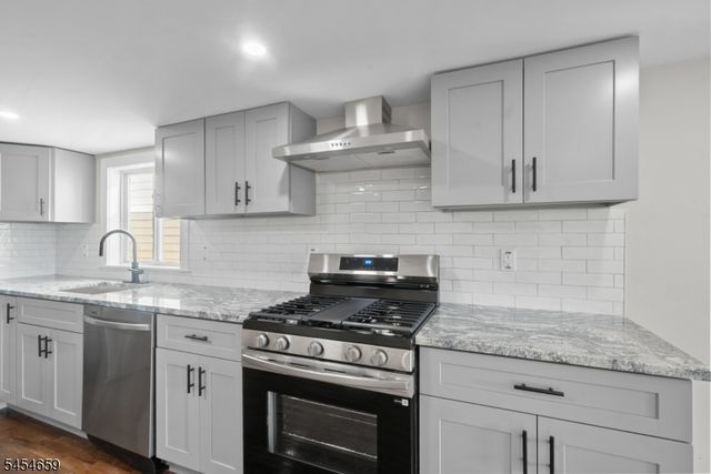 125 Park Ave, Newark City, NJ 07104