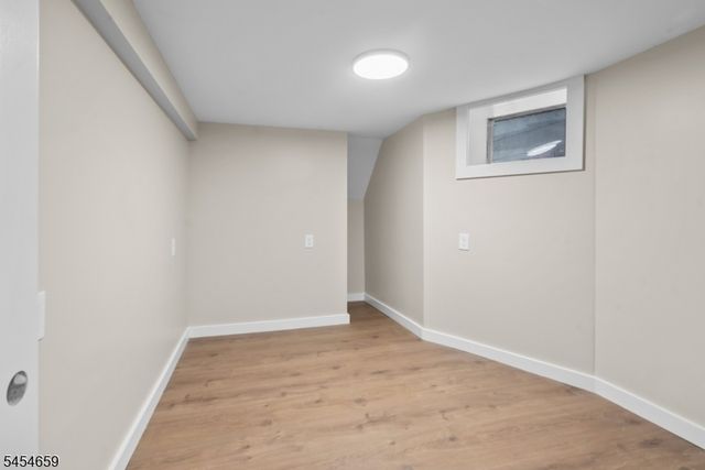 125 Park Ave, Newark City, NJ 07104